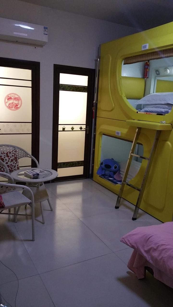 The Capsule Of My House In Luoyang Hostel Lojang Kültér fotó